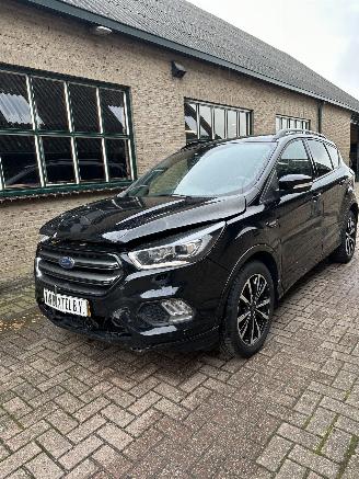 Schadeauto Ford Kuga 1.5 EcoBoost ST Line 2017/12