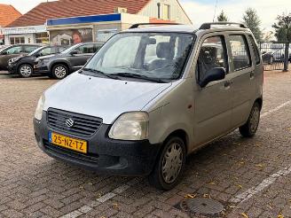 Schadeauto Suzuki Wagon r 1.3 GA ( INRUIIL VERKREGEN ) 2001/6