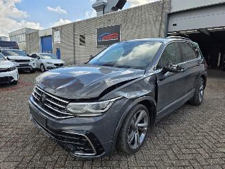 krockskadad bil auto Volkswagen Tiguan R-Line TDI DSG 4Motion Virtual Head-Up Led Camera Sfeerverl. Stuurverw. Stoelverw. Trekhaak 147KW/200PK 2021/6