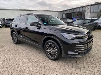 Volkswagen Tiguan 1.5 TSI eHybrid Elegance *NAVI - KAM* picture 2