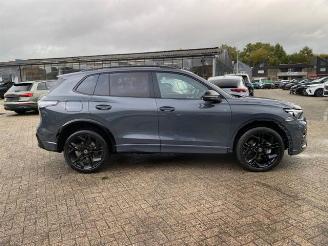 Volkswagen Tiguan 2.0 TSI DSG 4Motion R-Line *HEAD-UP-PANO* picture 3