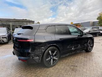 BMW iX 40 xDrive *HEAD-UP - AHK - KAM - NAVI* picture 8