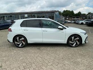 Volkswagen Golf GTI DSG picture 4