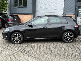 Volkswagen Golf 1.2 TSI Allstar Pano Navi Led Xenon Stoelverw picture 2