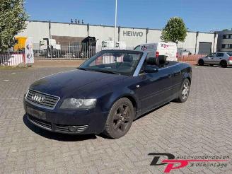 Coche siniestrado Audi A4 A4 Cabriolet (B6), Cabrio, 2002 / 2005 3.0 V6 30V 2002/7