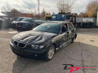 Dezmembrări autoturisme BMW 3-serie 3 serie (E46/4), Sedan, 1997 / 2005 316i 16V 2002/6
