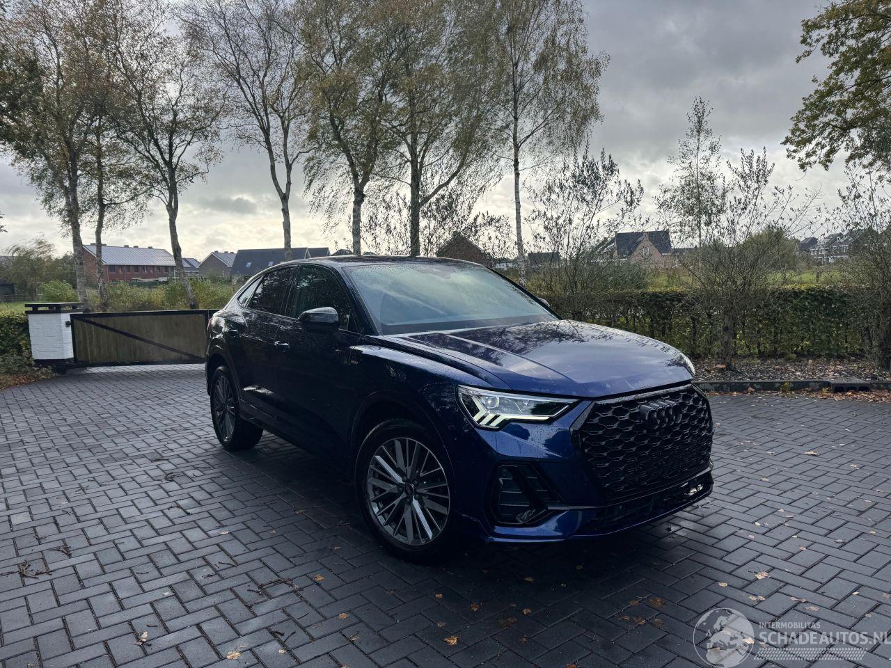Audi Q3 Audi Q3 Sportback 45 TFSI e S line Camera Leder VOL!