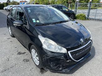 škoda Peugeot 208 