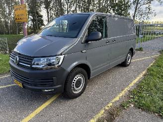 Volkswagen Transporter 2.0 TDI L1H2 Highline picture 1