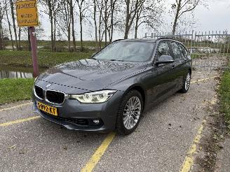 Avarii autoturisme BMW 3-serie Touring 318i Executive 2018/12