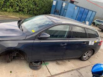 Peugeot 308 308 SW (L4/L9/LC/LJ/LR), Combi 5-drs, 2014 / 2021 1.5 BlueHDi 130 picture 2