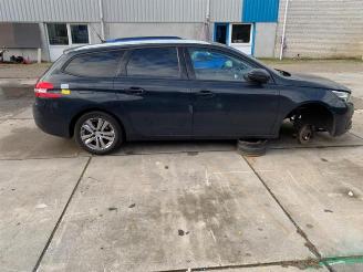 Peugeot 308 308 SW (L4/L9/LC/LJ/LR), Combi 5-drs, 2014 / 2021 1.5 BlueHDi 130 picture 6