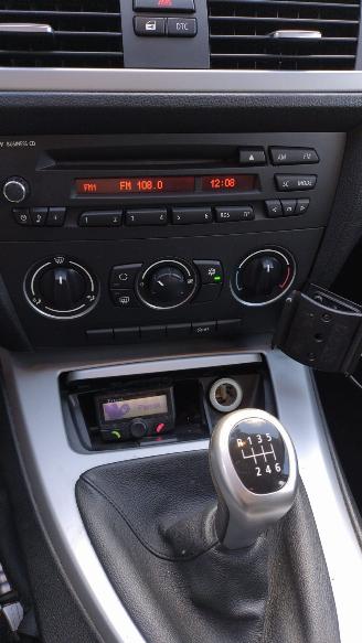 BMW 3-serie 318i Touring nette goed rijdende auto met weinig schade! picture 14