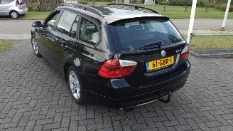 BMW 3-serie 318i Touring nette goed rijdende auto met weinig schade! picture 7