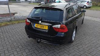 BMW 3-serie 318i Touring nette goed rijdende auto met weinig schade! picture 6