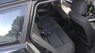 BMW 3-serie 318i Touring nette goed rijdende auto met weinig schade! picture 17