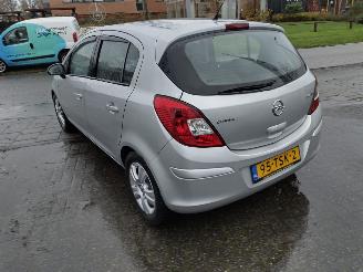 Opel Corsa 1.3 cdti ann. edition gebruikersschade picture 5