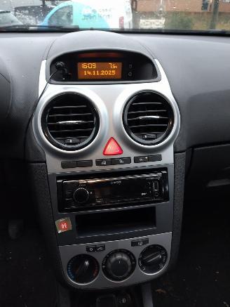 Opel Corsa 1.3 cdti ann. edition gebruikersschade picture 18