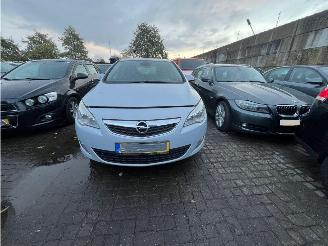 Schadeauto Opel Astra 1.4 Turbo 16V Hatchback 4Dr Benzine 1.364cc 88kW (120pk) FWD 2010-10/2015-10 (PD6EU; PE6EC; PE6EU; PF6EC; PF6EU) A14NET 2012/1