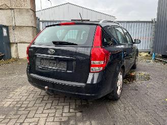 Kia Cee d 1.4 CVVT 16V Combi/o  Benzine 1.396cc 77kW (105pk) FWD 2010-10/2012-12 (EDF5PN; EDF5PO) G4FA picture 10