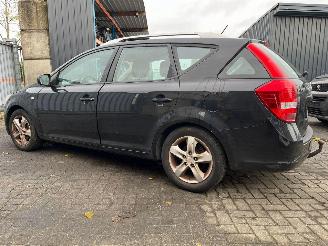 Kia Cee d 1.4 CVVT 16V Combi/o  Benzine 1.396cc 77kW (105pk) FWD 2010-10/2012-12 (EDF5PN; EDF5PO) G4FA picture 7