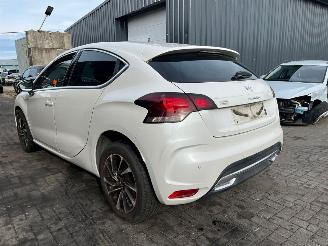 Citroën DS4 1.6 16V VTi 120 Hatchback  Benzine 1.598cc 88kW (120pk) FWD 2011-04/2015-07 (NX5FS) EP6C; 5FS picture 8