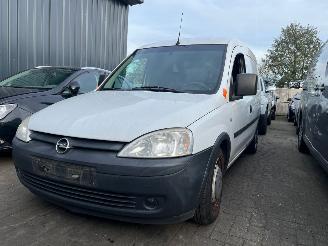 Avarii autoturisme Opel Combo 1.3 CDTI 16V Bestel  Diesel 1.248cc 55kW (75pk) FWD 2005-10/2012-02  Z13DTJ; EURO4 2011/4