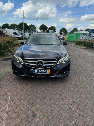 Damaged car Mercedes E-klasse  2013/1