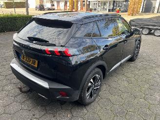 Peugeot 2008 1.2 PureTech Allure Automaat picture 6