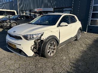 Kia Stonic 1.0 T-Gdi Comfortplusline Navigator picture 2