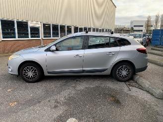 Renault Mégane Grandtour 1.6 16V Combi/o 4Dr Benzine 1.598cc 74kW (101pk) FWD 2009-05/2015-08 (KZ0H; KZ1R) K4M848; K4MP8 picture 8