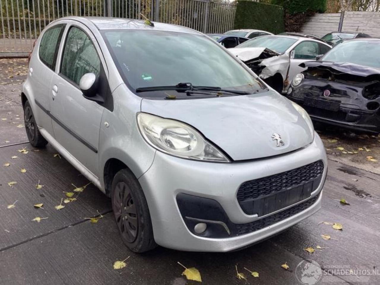 Peugeot 107 107, Hatchback, 2005 / 2014 1.0 12V