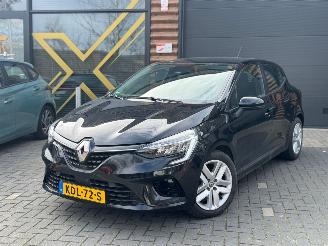 Damaged car Renault Clio 1.0 Tce Automaat 2021/1