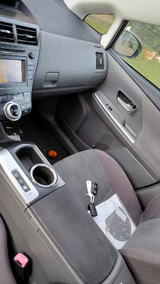 Toyota Prius Plus 1.8 hybrid  navi airco picture 3
