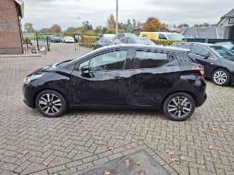 Nissan Micra 1.0i  73pk  airco picture 5