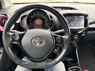 Toyota Aygo 1.0 VVT-iX-CITE BOUWJAAR 2019 LICHTE SCHADE!  5750 EURO picture 14