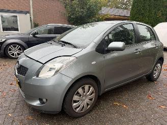 uszkodzony samochody osobowe Toyota Yaris 1.3 VVTI-SOL  5DRS AIRCO 2009/3
