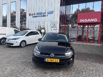 krockskadad bil auto Volkswagen Polo 3d 1.0 TSI 70KW LIFE FACE LIFT 2021/11