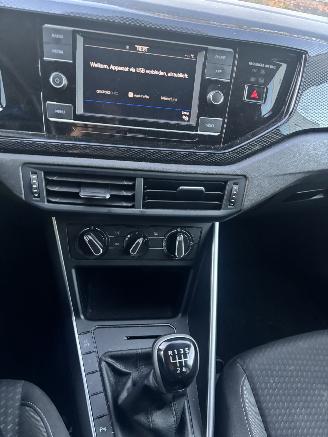 Volkswagen Polo 1.0 TSI 70KW LIFE FACE LIFT picture 13
