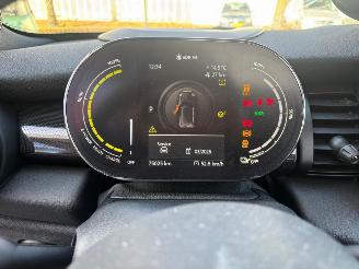 Mini Cooper SE YOURS 33 KWH ALLEEN DAK + VOORRUIT SCHADE picture 15