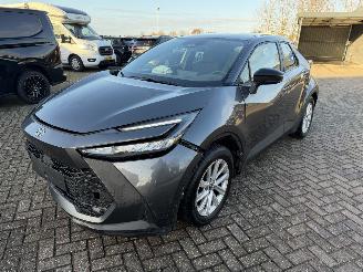Vaurioauto  passenger cars Toyota C-HR 1.8 Hybride 2024/3