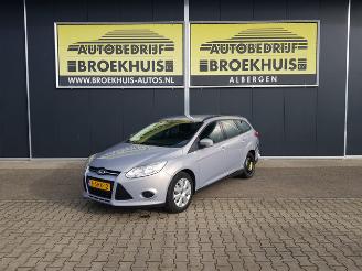 Unfallwagen Ford Focus 1.0 EcoBoost Trend 2013/10