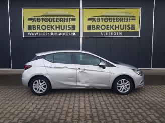 Opel Astra 1.0 Edition picture 4