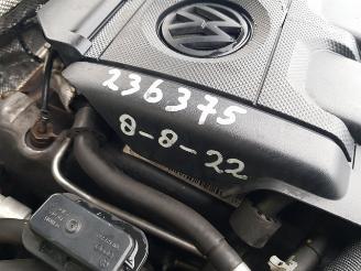 Volkswagen Golf 2.0 TDI Highline picture 21