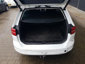 Volkswagen Passat Variant 1.6 TDI Comfortline Business picture 15