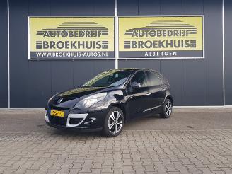Coche accidentado Renault Scenic 1.4 TCe Bose 2011/11