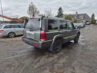 uszkodzony samochody osobowe Jeep Commander 3.0 2007/10