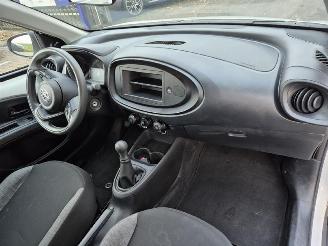 Toyota Aygo 1.0 12V picture 6