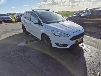 Ford Focus 1.0 12V picture 4