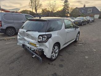 Damaged car Citroën DS3 1.2 12v 2018/3